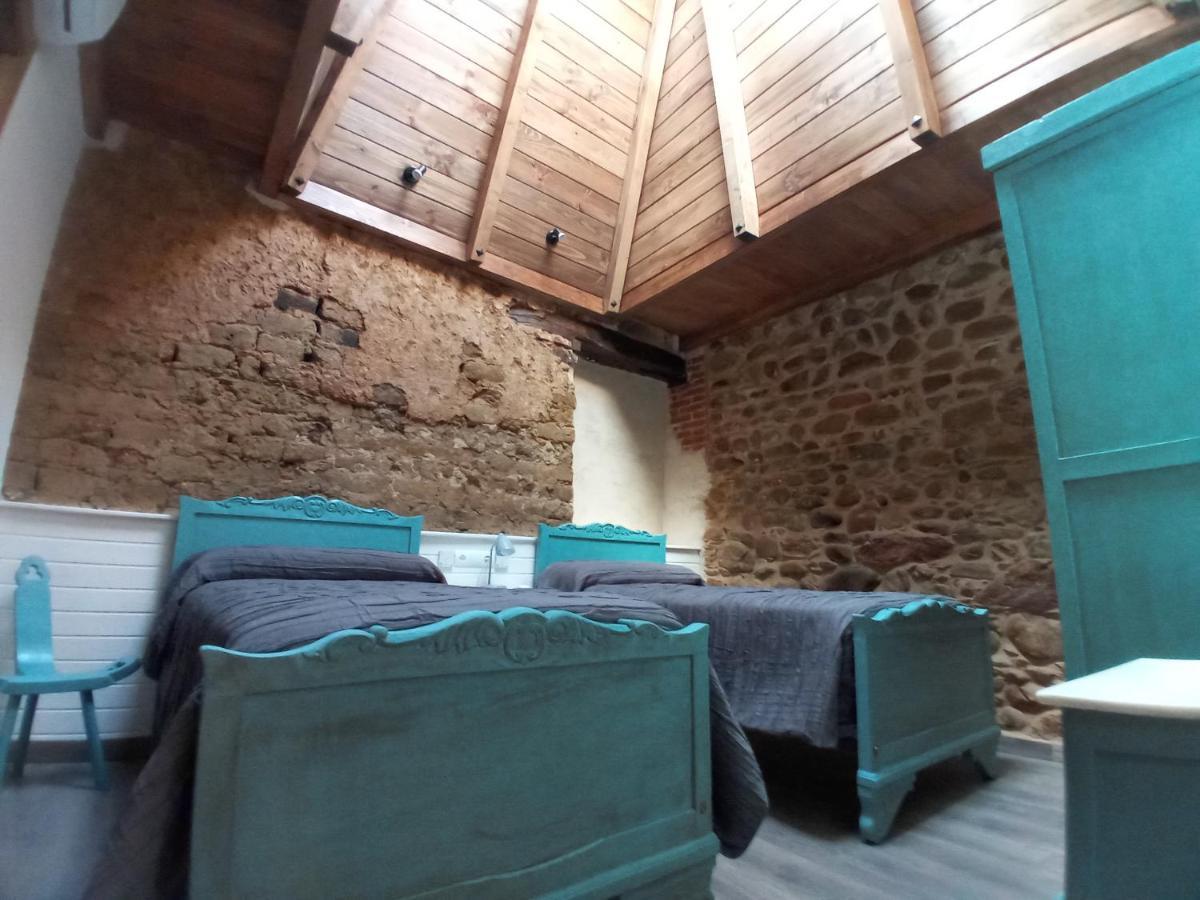 Hostal La Medina De Camponaraya Εξωτερικό φωτογραφία