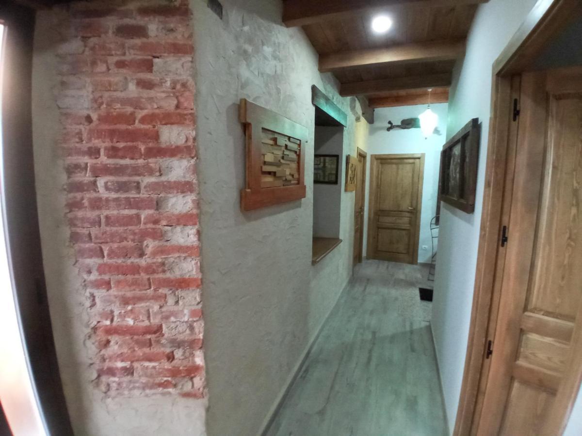 Hostal La Medina De Camponaraya Εξωτερικό φωτογραφία