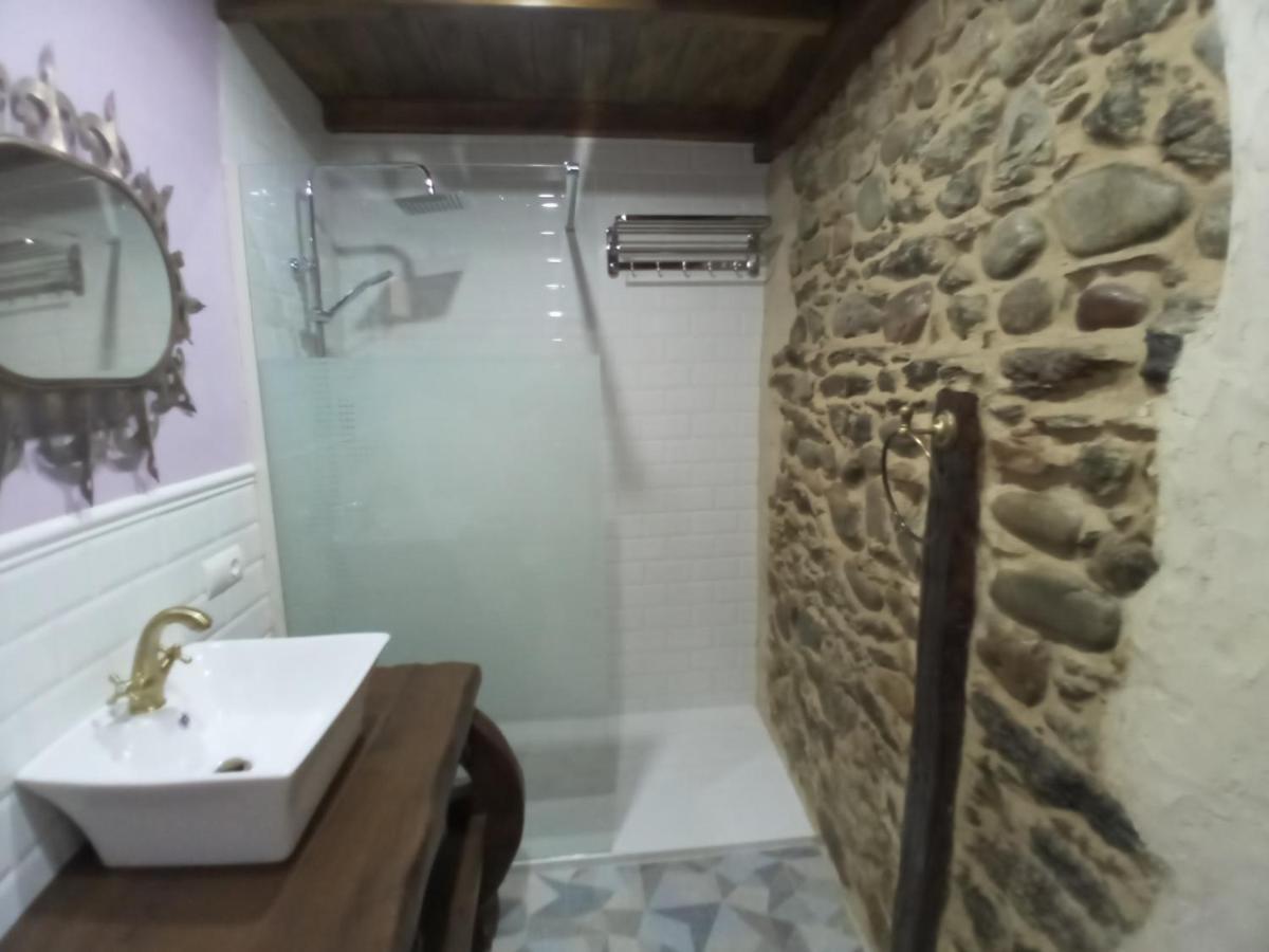 Hostal La Medina De Camponaraya Εξωτερικό φωτογραφία
