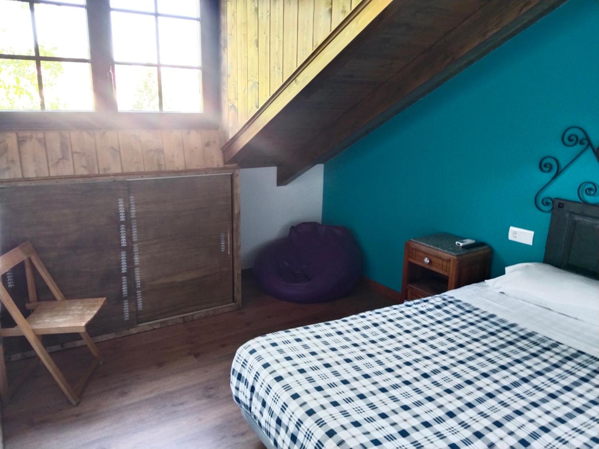 Hostal La Medina De Camponaraya Εξωτερικό φωτογραφία